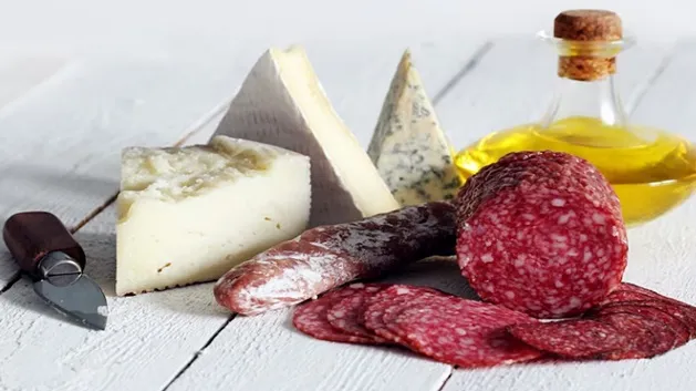 C.E.: Optimism reținut pe piața europeană a laptelui și a cărnii