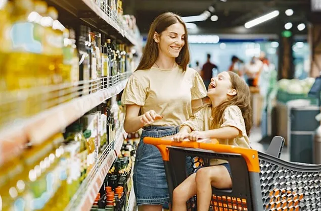 INS: Cifra de afaceri din comerţul cu amănuntul în luna decembrie 2023