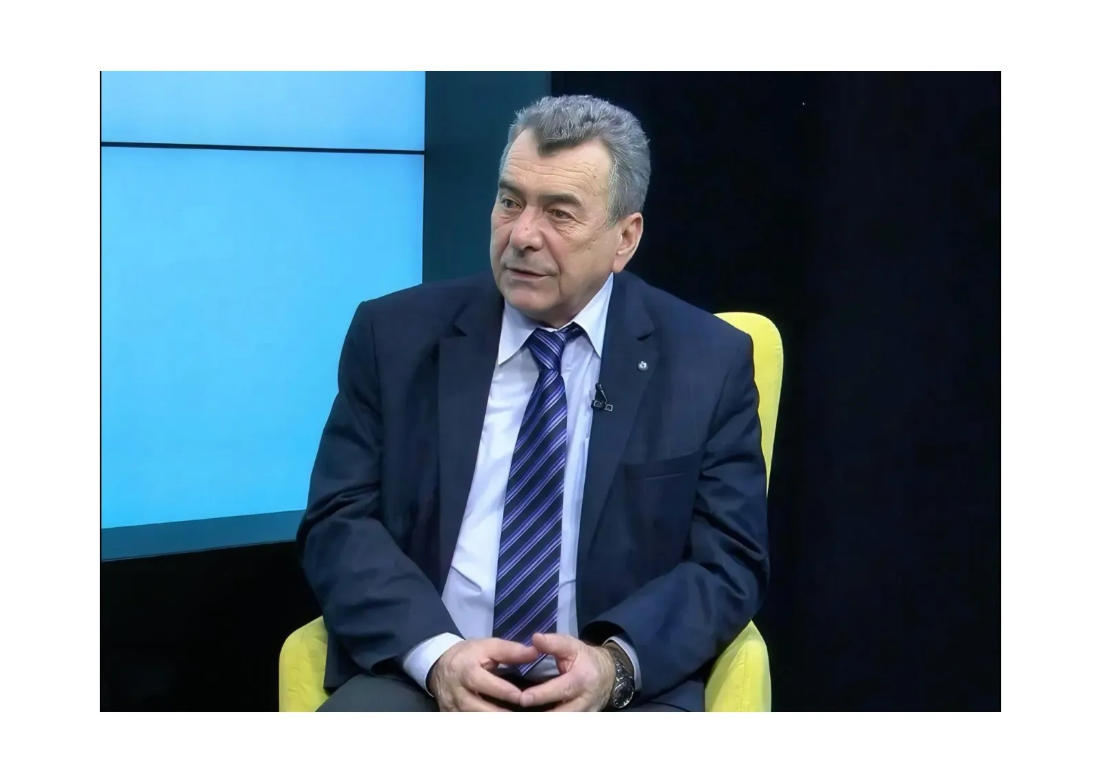 A ales să nu intre în politică, dar a negociat cu toate guvernele.